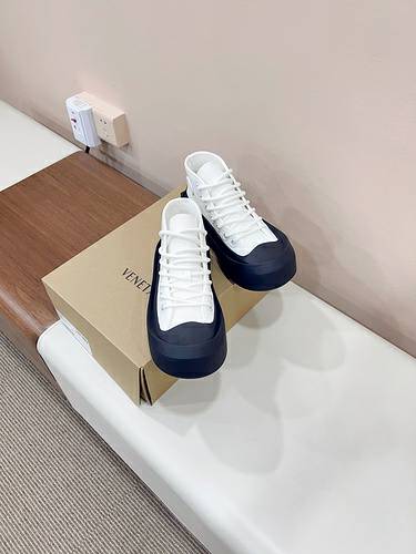 Picture of Bottega Veneta Shoes Women _SKUfw157484144fw